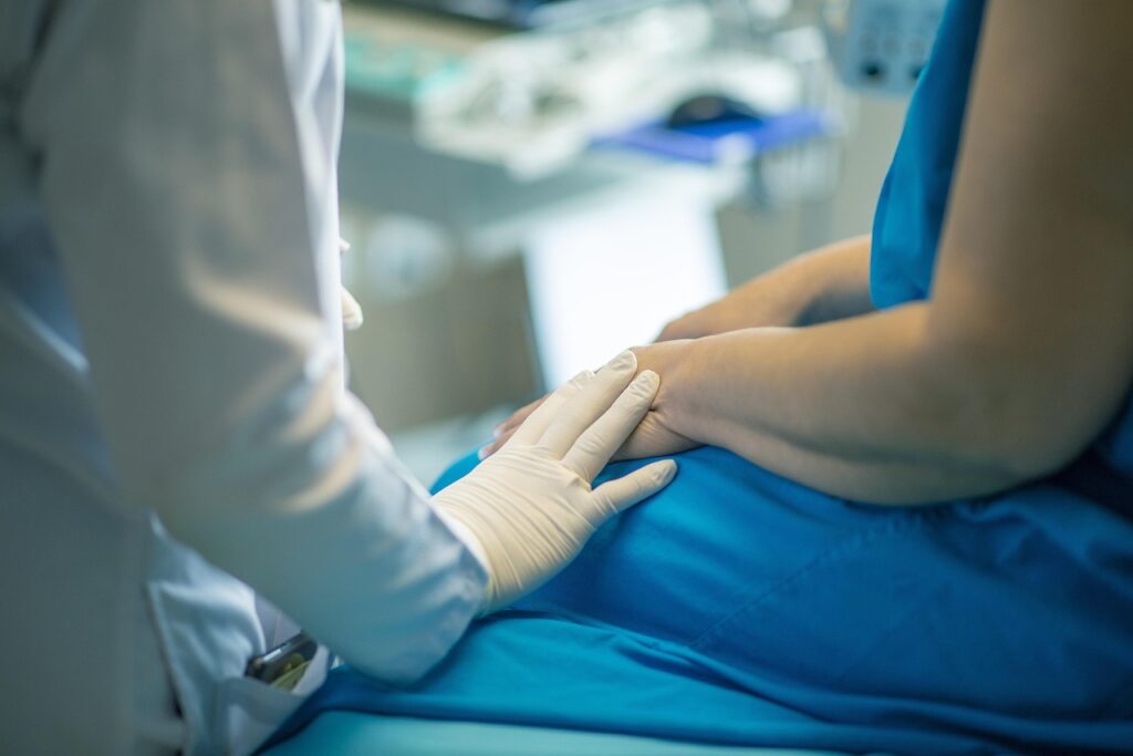 尿もれが恥ずかしいと感じる方が病院で相談する際のポイントは？